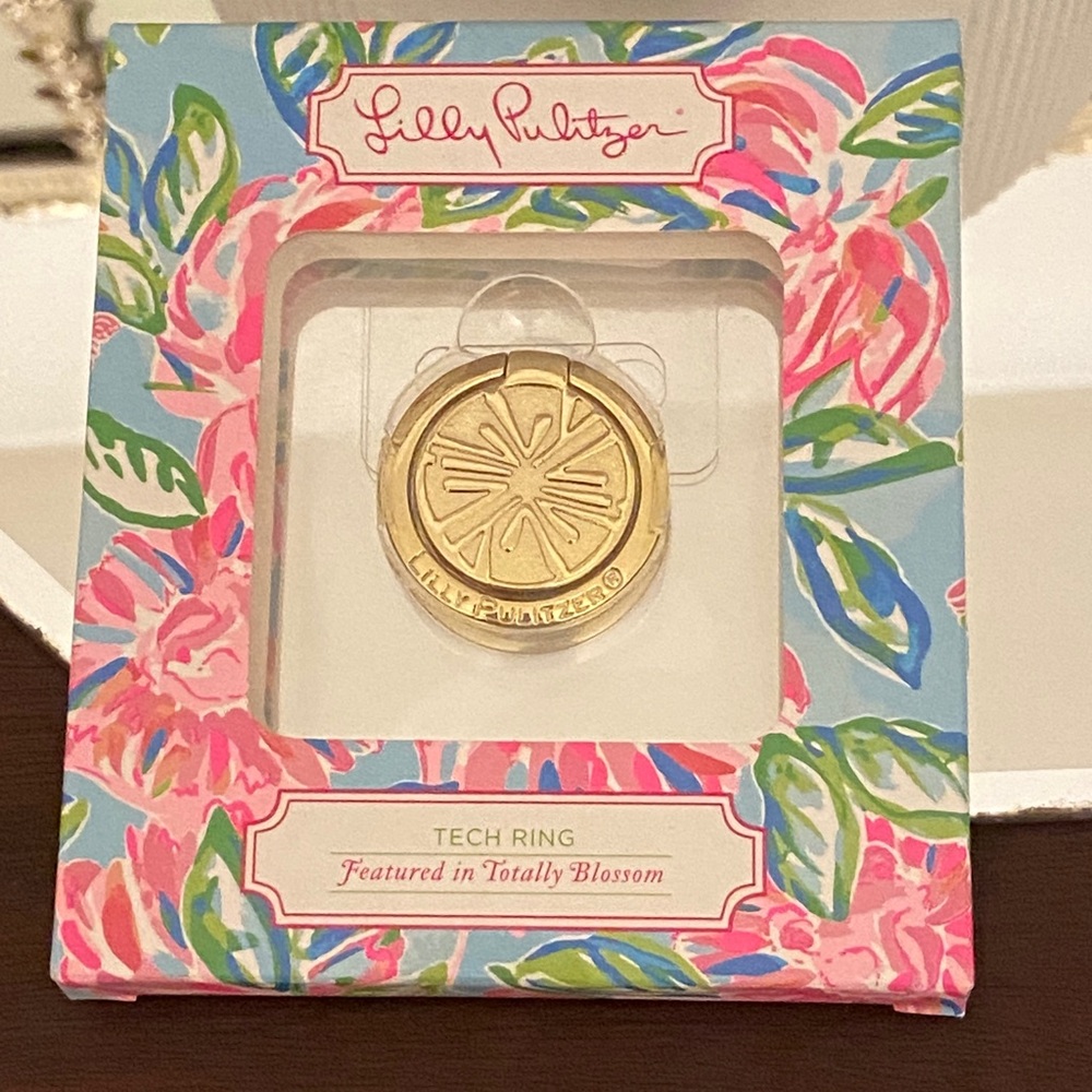 Lilly Pulitzer Gold Tech Ring in Floral Box
